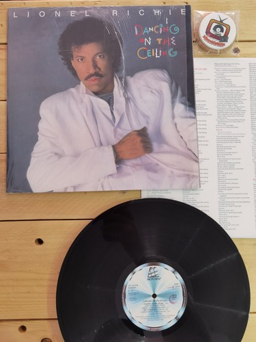 Lionel richie dancing on - dancing,