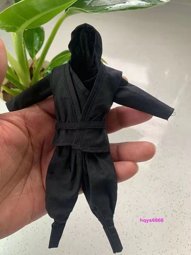 Modellino samurai vestito