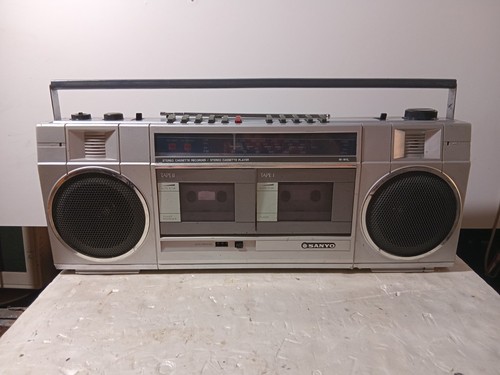 Radio boombox sanyo w1l - sanyo, m-w1l