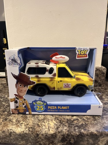 Camion pizza planet - planet, story