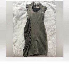 Abito asimmetrico oliva Yigal