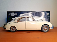 Model Icons Jaguar Mark 2