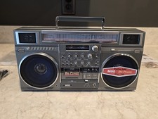 NEW WAVE TOYS M90 Mini Boombox