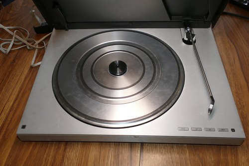 Bang olufsen turntable - &,