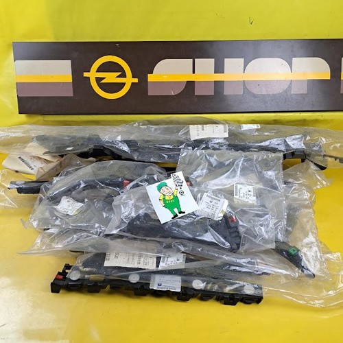Lotto opel ricambi - opel,