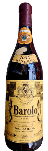 Bottiglia vino barolo riserva - barolo,