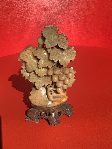Scultura grappolo uva pietra - uva,
