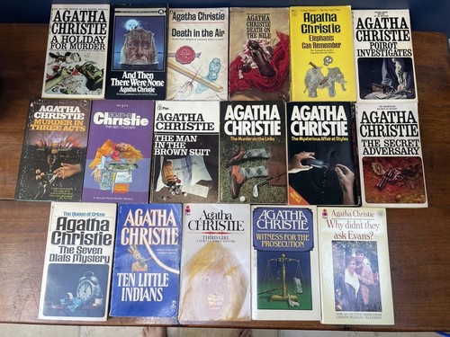 Mixed lot agatha - 17,