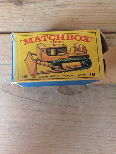 Matchbox caterpillar - matchbox, n.18