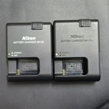 Caricabatteria MH-25 per Nikon