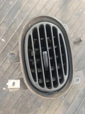 BOCCHETTONE  ARIA  ABITACOLO  BOCCHETTA   HYUNDAI ACCENT  1.3 BENZINA 1998 AH11