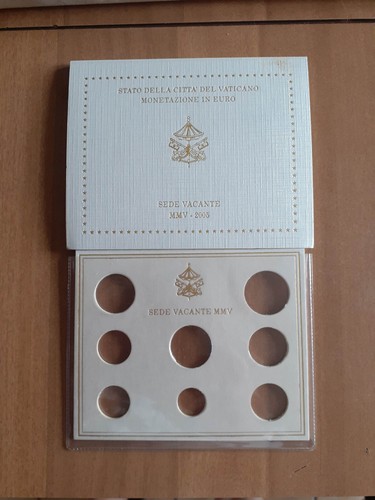 Vaticano folder vuoto sede - folder,