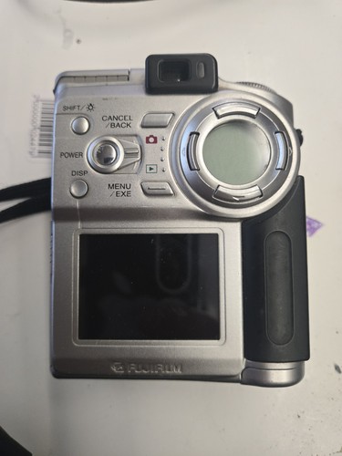 Fujifilm finepix 4700 zoom - zoom,