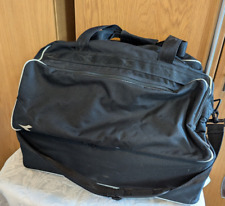 Borsone grande Diadora bagnato e asciutto - scomparti rigidi e morbidi 20" x 12" x 6"