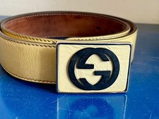 Gucci + cintura gialla +