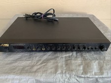 Mixer eco e tasti karaoke audio anni 2000 con microfono ingresso console AKM-7015