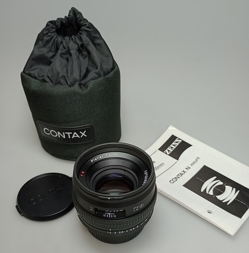 Carl zeiss planar - t*, mm