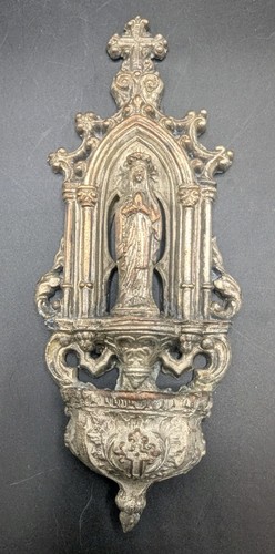 Acquasantiera antica 1880