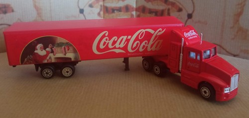 Camion con rimorchio coca - con,
