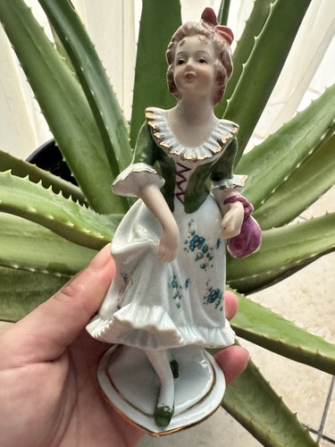Capodimonte statuina - capodimonte,