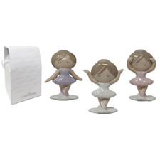 Bomboniera statuina ballerina in porcellana assortita oggetti per cerimonie