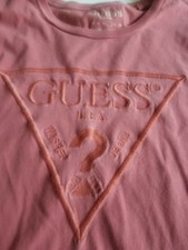 GUESS Unisex  Triangle Logo