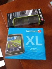 Navigatore Tom Tom IQ Routes Edition (42 paesi europei) + caricatore universale