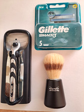 Set, 1 Rasoio gillette Mach 3, 5 lame di ricarica Mach 3,  1  pennello Wilkinson