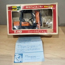 9 Carrello elevatore vintage