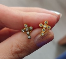 Coppia di orecchini a Croce in