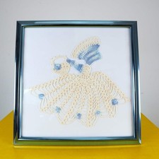 quadro con ricamo uncinetto