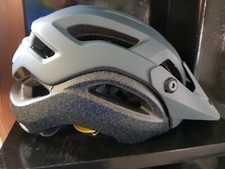 Casco GIRO MANIFEST SPHERICAL