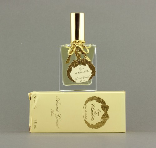 Eau toilette vintage - vintage, de