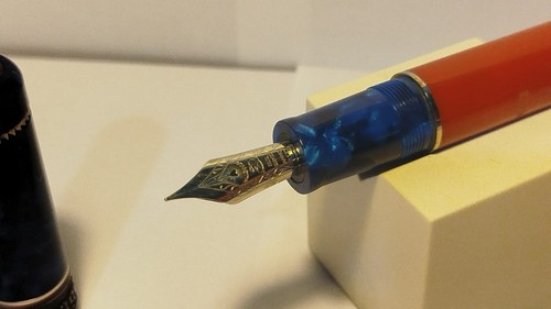 Pluma delta corona aragón - pluma,
