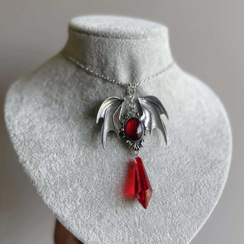 Collana gotica vittoriana ali - collana,