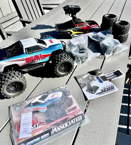 Monster truck team associated - monster,