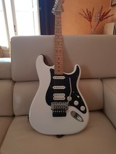 Chitarra elettrica Fender Stratocaster Polar white Floyd Rose usata pochissimo 