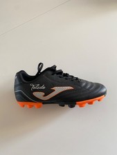 Nuove scarpe calcio bimbo joma mai usate 35,5 . Manca solo imballaggio 