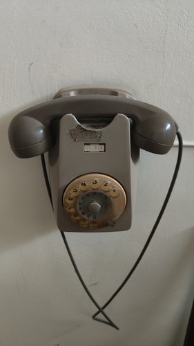 Telefono disco muro - a,