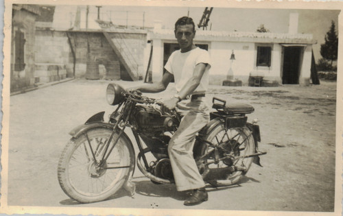 Foto ragazzo moto - di, su