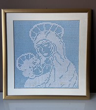 QUADRO MADONNA CON BAMBINO A UNCINETTO FILET  MISURA 52,5x54 cm BIANCO ANNI '90