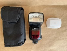 Flash professionale Nikon SB-900 con custodia