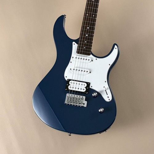 Yamaha pacifica112v united - pacifica112v,