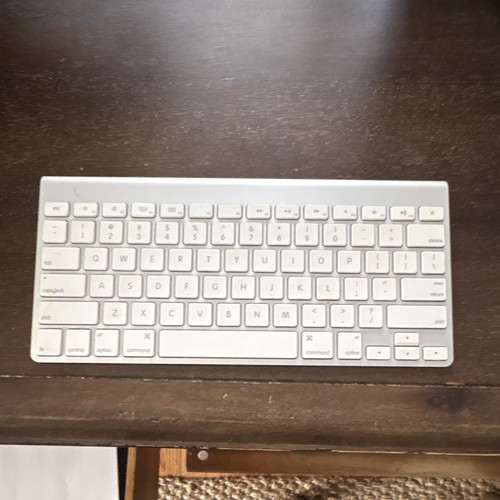 Apple magic keyboard - magic,