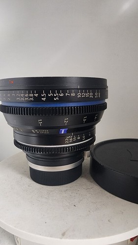Zeiss compact prime 85mm - prime,