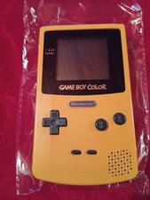 game boy color giallo