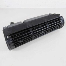 Aeratore centrale 8D0820951 per AUDI A4 MK1 1994-2000 usato (43682)