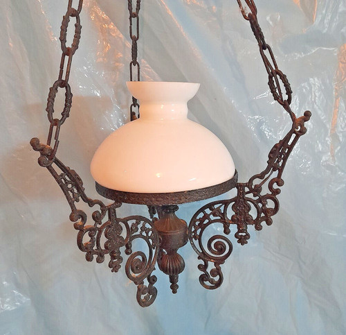 Antico elegante lampadario