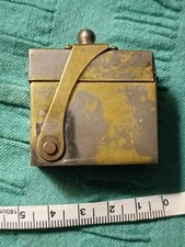 Antico calamaio dorato per