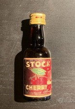Mignon Stock Cherry